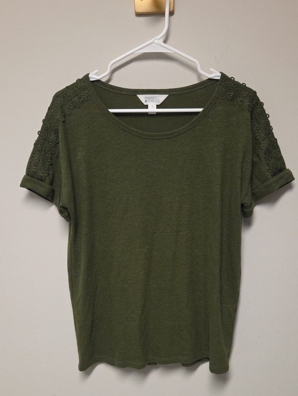 Market And Spruce Women's Lace Trim Tee, Green, Medium. From Stitch Fix.